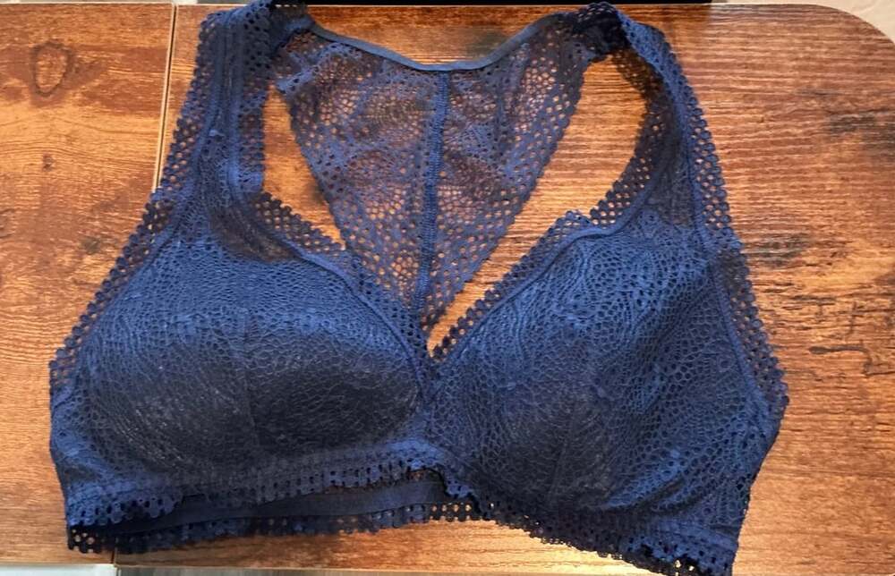 Victoria's Secret Dark Blue Lace Racerback Bralette Size M